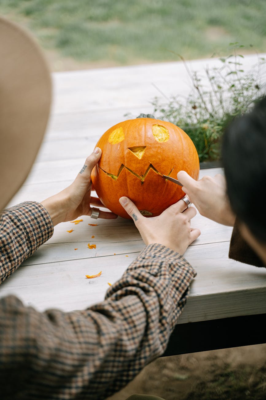 Pumpkin Carving Safety: Keep It Fun and&nbsp;Injury-Free
